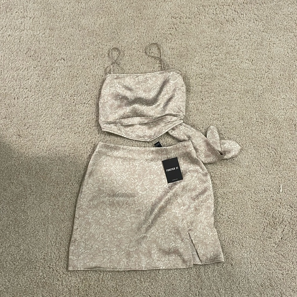Two piece mini skirt set